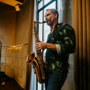 Animation musicale, saxophoniste, DJ, animation de plénière, animation de séminaire